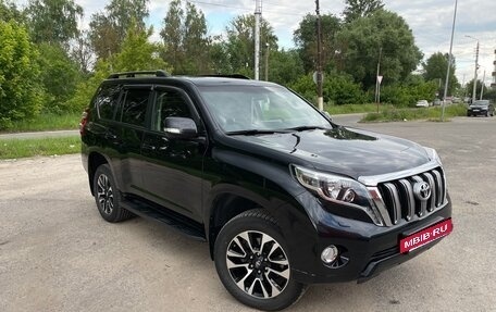 Toyota Land Cruiser Prado 150 рестайлинг 2, 2015 год, 3 850 000 рублей, 9 фотография