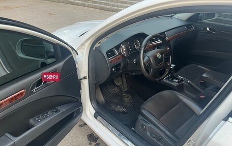 Skoda Superb III рестайлинг, 2011 год, 850 000 рублей, 10 фотография