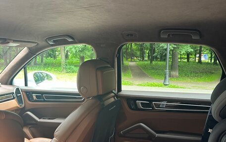 Porsche Cayenne III, 2022 год, 13 700 000 рублей, 9 фотография