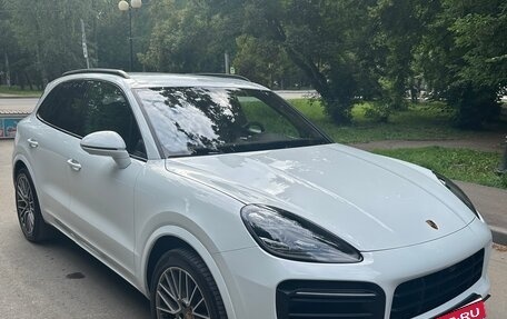 Porsche Cayenne III, 2022 год, 13 700 000 рублей, 2 фотография