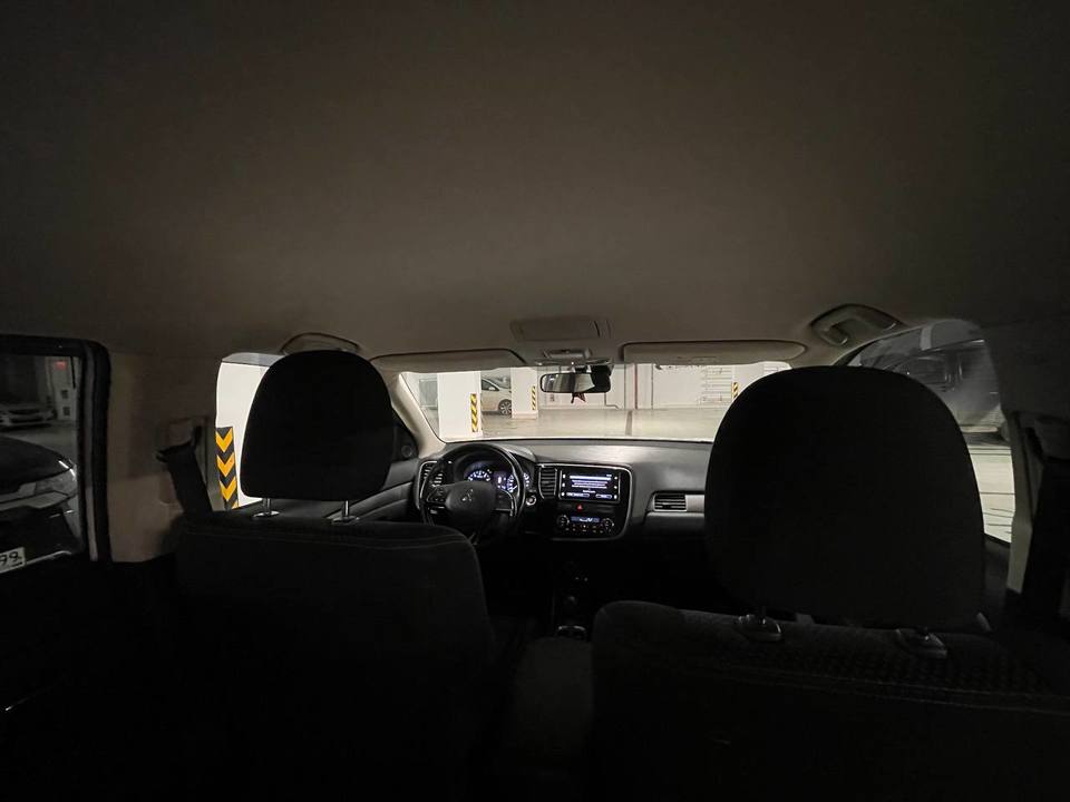 Mitsubishi Outlander III рестайлинг 2, 2018 год, 1 999 999 рублей, 12 фотография