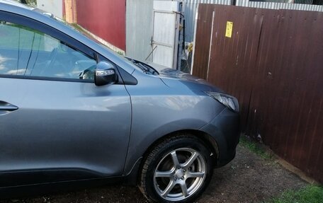 Hyundai ix35 I рестайлинг, 2012 год, 1 000 000 рублей, 15 фотография