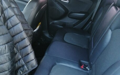 Hyundai ix35 I рестайлинг, 2012 год, 1 000 000 рублей, 6 фотография