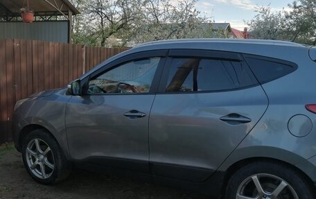 Hyundai ix35 I рестайлинг, 2012 год, 1 000 000 рублей, 5 фотография