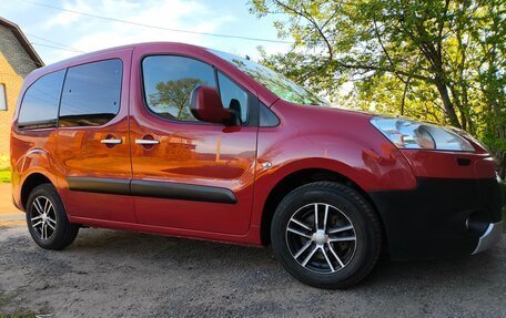Peugeot Partner II рестайлинг 2, 2010 год, 950 000 рублей, 9 фотография