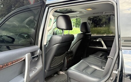 Toyota Land Cruiser 200, 2014 год, 4 150 000 рублей, 21 фотография