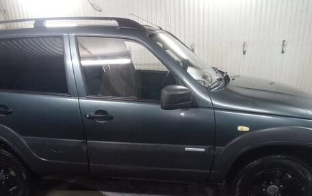 Chevrolet Niva I рестайлинг, 2013 год, 630 000 рублей, 3 фотография