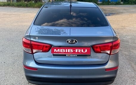 KIA Rio III рестайлинг, 2015 год, 910 000 рублей, 16 фотография
