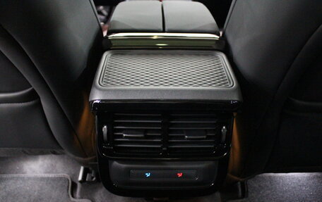 Land Rover Range Rover Evoque II, 2024 год, 6 290 000 рублей, 24 фотография