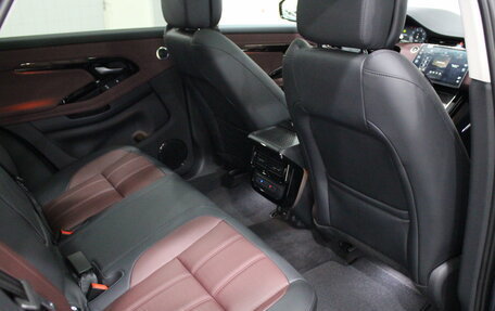 Land Rover Range Rover Evoque II, 2024 год, 6 290 000 рублей, 28 фотография