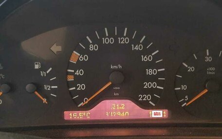 Mercedes-Benz G-Класс W463 рестайлинг _ii, 1997 год, 1 700 000 рублей, 5 фотография
