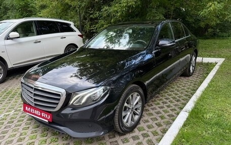 Mercedes-Benz E-Класс, 2020 год, 2 900 000 рублей, 3 фотография