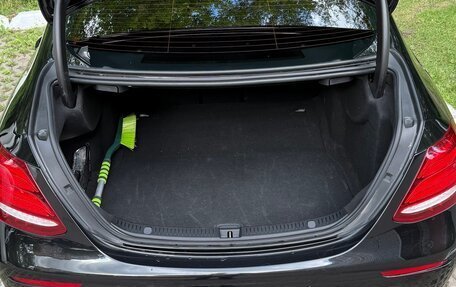 Mercedes-Benz E-Класс, 2020 год, 2 900 000 рублей, 13 фотография