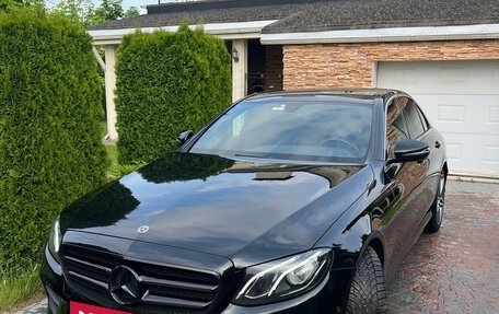 Mercedes-Benz E-Класс, 2019 год, 3 480 000 рублей, 3 фотография