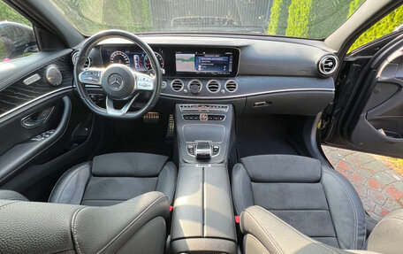 Mercedes-Benz E-Класс, 2019 год, 3 480 000 рублей, 13 фотография