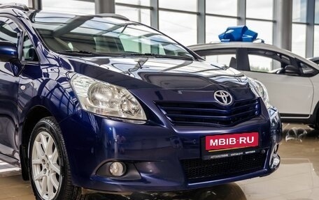 Toyota Verso I, 2012 год, 1 198 000 рублей, 9 фотография