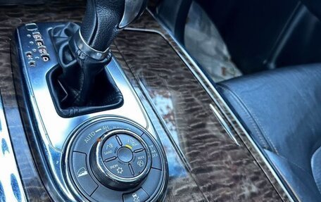 Nissan Patrol, 2013 год, 2 400 000 рублей, 17 фотография