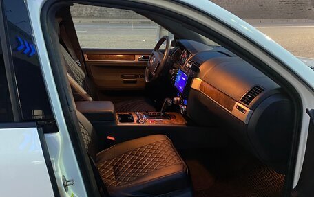 Volkswagen Touareg III, 2010 год, 1 499 999 рублей, 10 фотография