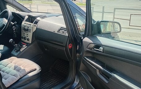 Opel Zafira B, 2008 год, 525 000 рублей, 23 фотография