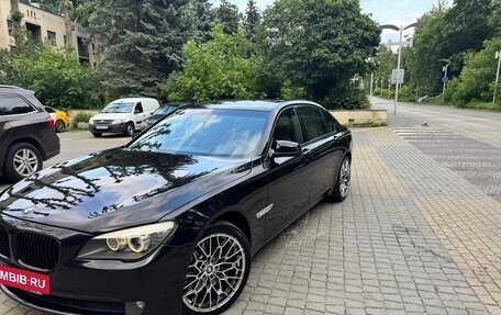 BMW 7 серия, 2011 год, 1 400 000 рублей, 3 фотография