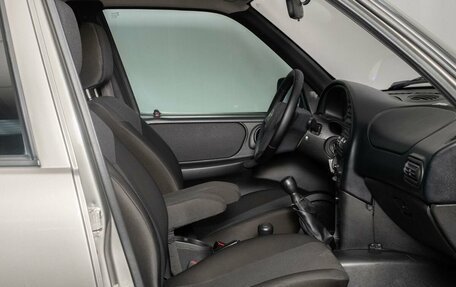 Chevrolet Niva I рестайлинг, 2018 год, 747 500 рублей, 7 фотография
