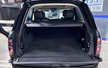 Land Rover Range Rover IV рестайлинг, 2019 год, 9 500 000 рублей, 4 фотография