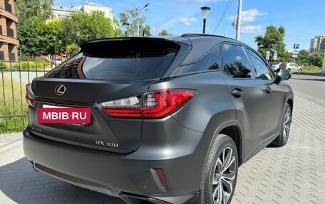 Lexus RX IV рестайлинг, 2019 год, 5 300 000 рублей, 6 фотография