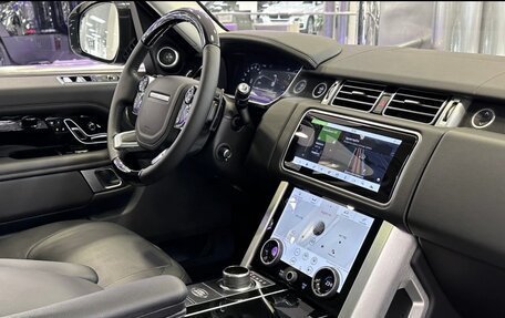 Land Rover Range Rover IV рестайлинг, 2021 год, 9 100 000 рублей, 4 фотография
