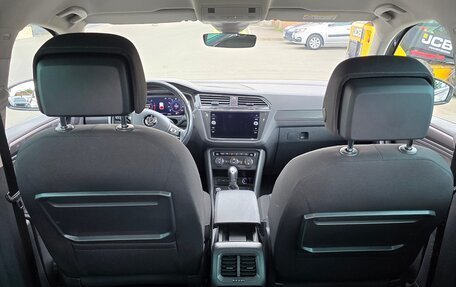 Volkswagen Tiguan II, 2019 год, 2 800 000 рублей, 8 фотография