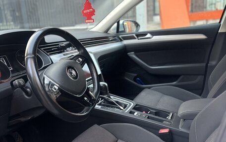 Volkswagen Passat B8 рестайлинг, 2019 год, 2 150 000 рублей, 10 фотография