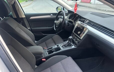 Volkswagen Passat B8 рестайлинг, 2019 год, 2 150 000 рублей, 17 фотография