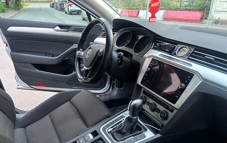 Volkswagen Passat B8 рестайлинг, 2019 год, 2 150 000 рублей, 19 фотография