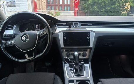 Volkswagen Passat B8 рестайлинг, 2019 год, 2 150 000 рублей, 22 фотография