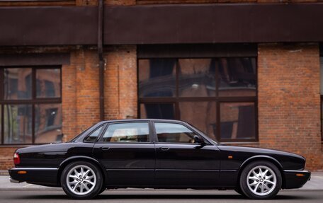 Jaguar XJ III (X350), 1998 год, 2 200 000 рублей, 13 фотография