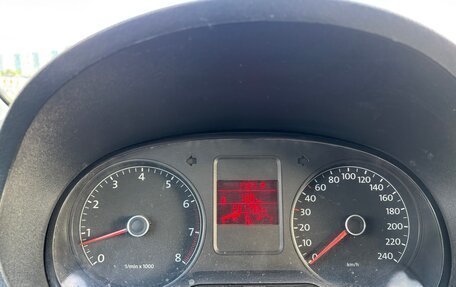 Volkswagen Polo VI (EU Market), 2011 год, 600 000 рублей, 17 фотография