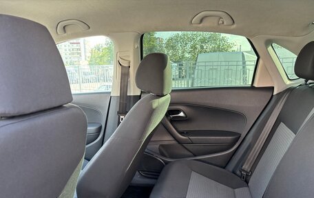 Volkswagen Polo VI (EU Market), 2011 год, 600 000 рублей, 16 фотография