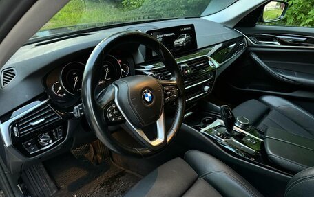 BMW 5 серия, 2017 год, 3 200 000 рублей, 2 фотография