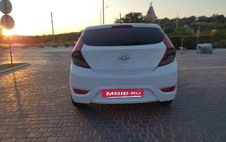 Hyundai Solaris II рестайлинг, 2013 год, 610 000 рублей, 4 фотография