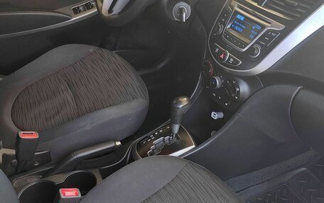 Hyundai Solaris II рестайлинг, 2016 год, 1 180 000 рублей, 17 фотография