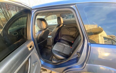 Ford Focus II рестайлинг, 2005 год, 250 000 рублей, 19 фотография