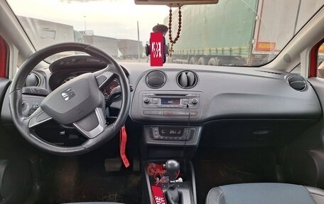 SEAT Ibiza IV рестайлинг 2, 2014 год, 770 000 рублей, 8 фотография