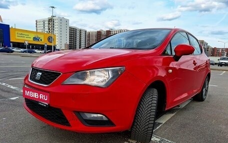SEAT Ibiza IV рестайлинг 2, 2014 год, 770 000 рублей, 2 фотография