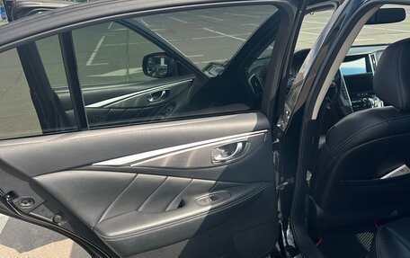 Infiniti Q50 I рестайлинг, 2013 год, 2 500 000 рублей, 11 фотография