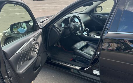 Infiniti Q50 I рестайлинг, 2013 год, 2 500 000 рублей, 10 фотография
