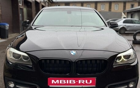 BMW 5 серия, 2012 год, 1 620 000 рублей, 2 фотография