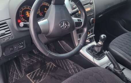 Toyota Corolla, 2011 год, 1 190 000 рублей, 6 фотография
