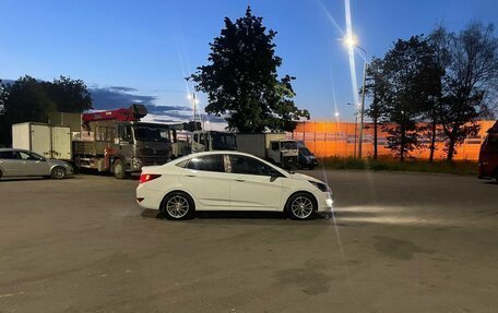 Hyundai Solaris II рестайлинг, 2016 год, 720 000 рублей, 2 фотография