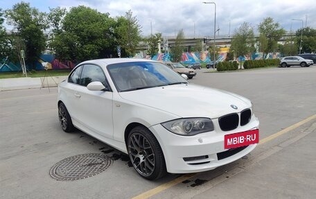 BMW 1 серия, 2008 год, 1 400 000 рублей, 4 фотография