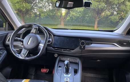 Haval F7x I, 2019 год, 2 000 000 рублей, 10 фотография