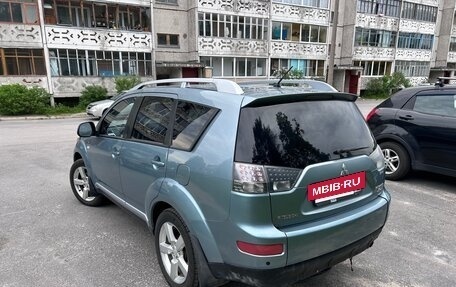 Mitsubishi Outlander III рестайлинг 3, 2008 год, 1 200 000 рублей, 7 фотография